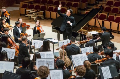 Thumbnail for 'Free Concert for Stanford Undergraduates Announced'