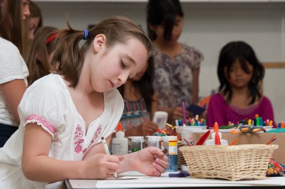 Thumbnail for 'Stanford’s Cantor Arts Center draws kids in with new family program'