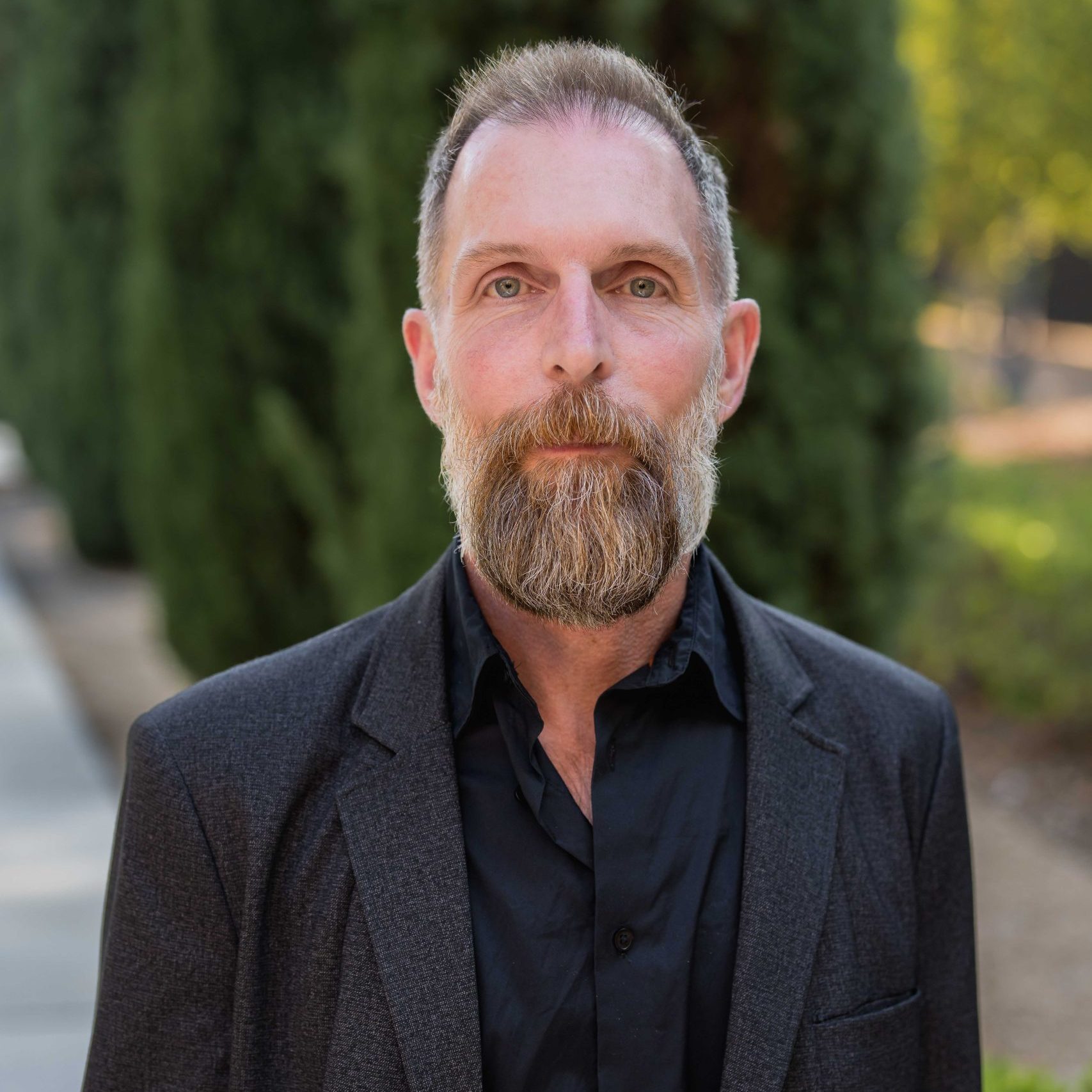 09-19-2023-Anderson Collection-Headshot-Mark-1
